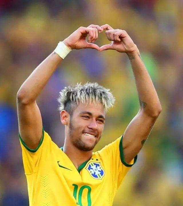 踢球者评德甲第11轮最佳阵容：卡尔、奥利塞、于帕、拜尔入选