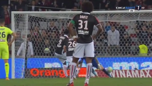 瓦伦西亚对阵塞维利亚：首发阵容与比赛前瞻