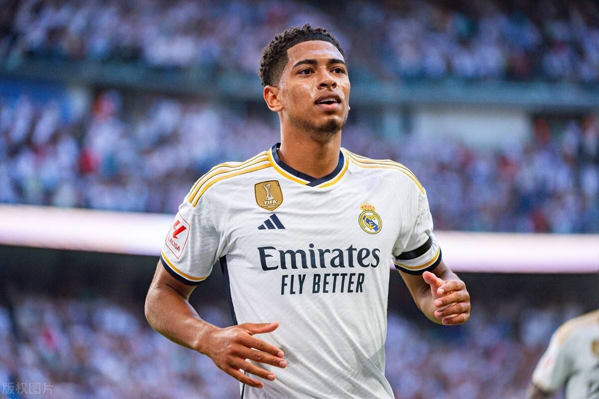 世体：巴萨仍在加速诺坎普施工，并希望于年底获得1C许可证（世体：巴萨加速推进诺坎普施工，力争年底获批1C许可证）