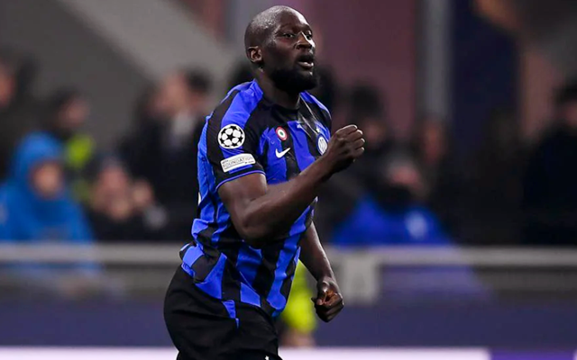 争议判罚点燃全场，两队差点动手