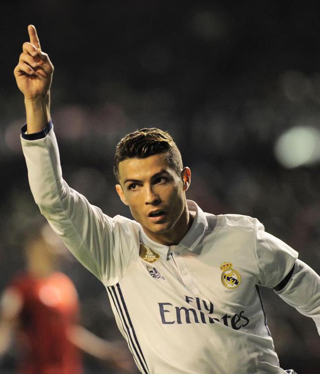 米体：将有一万名左右的那不勒斯球迷远征罗马，警方压力很大