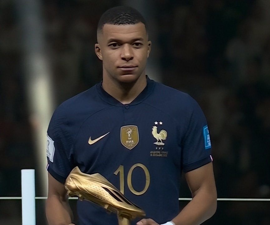 肖赧谈中超赛程安排：倒数第二轮不同时开球这一点就挺业余（肖赧批评中超赛程：倒数第二轮未同时开球显得很业余）