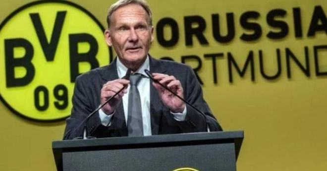 杜兰特篮下强打稳定胜局