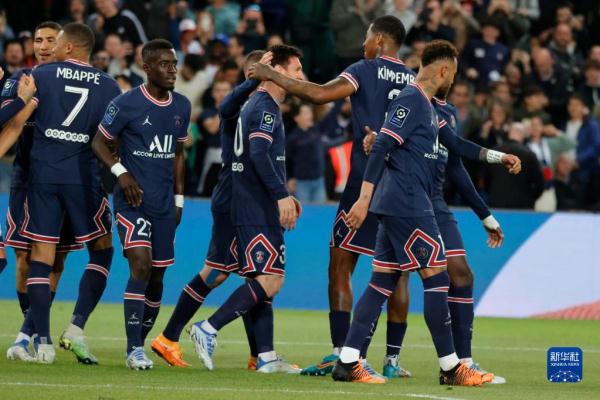 都灵主帅：战平尤文后，主席卡伊罗来更衣室祝贺了球员