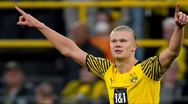 中场多次制造威胁，表现亮点突出