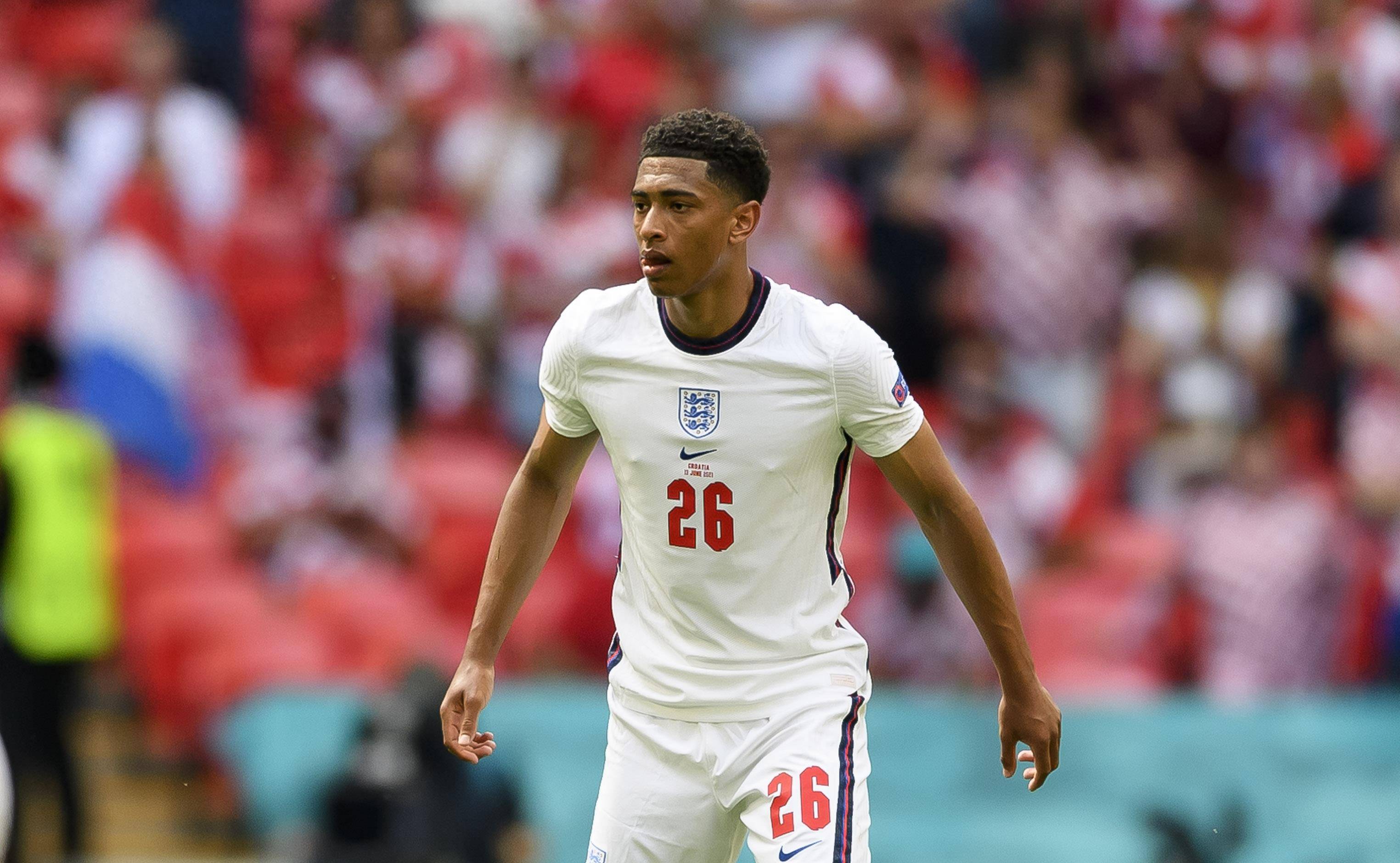 猹伯特AI足球分析 - 稳如磐石的国米，遭遇动荡的利物浦（猹伯特AI足球解析：坚若磐石的国米对阵风雨飘摇的利物浦）