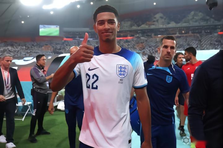 中超三连冠伴随亚冠全年不胜，海港距离“王朝”还差很远