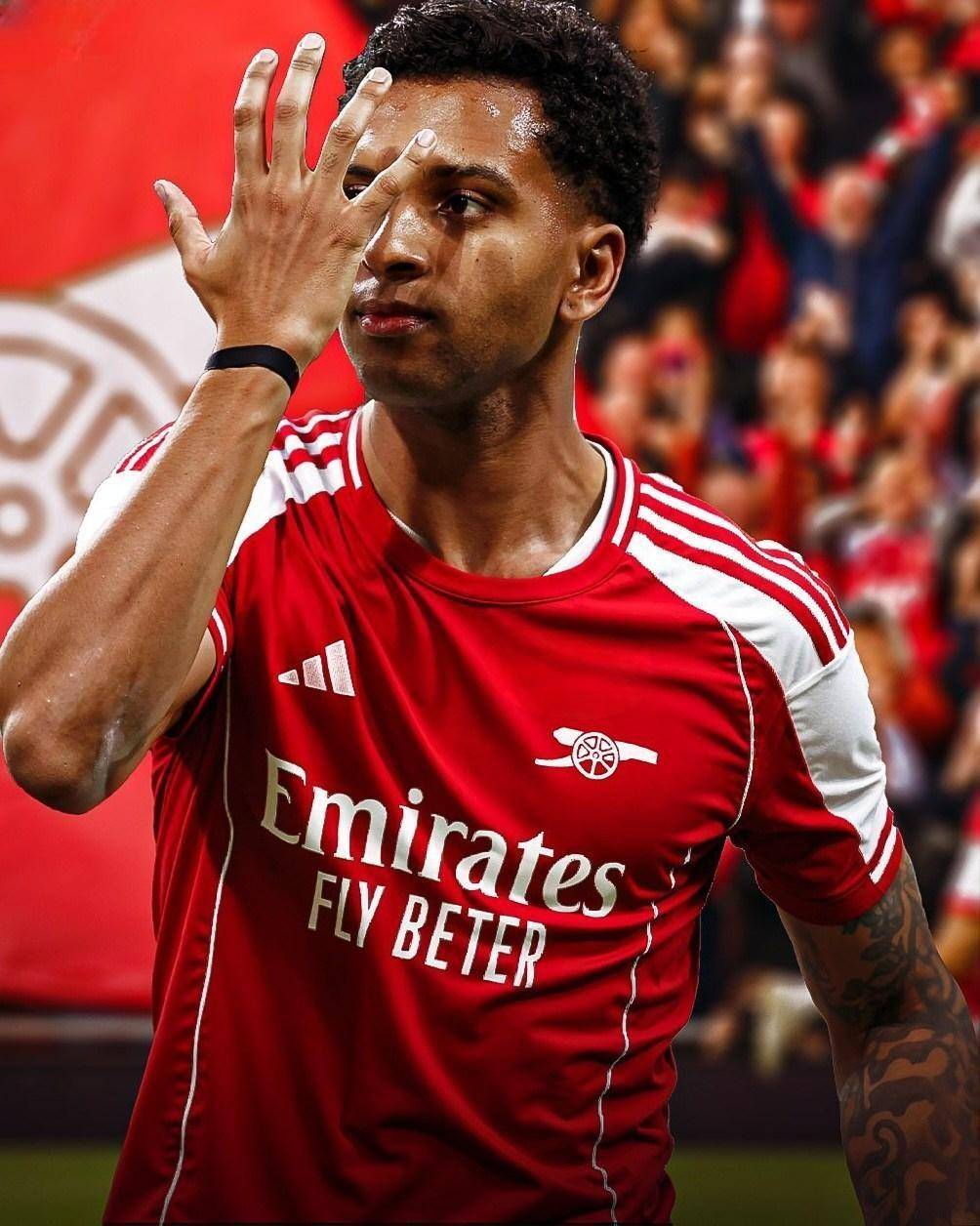 天空：多特仍在推动签下桑乔，但尚未向曼联提交正式报价