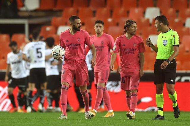 TA：马斯切拉诺已取得长足进步，将苏亚雷斯放替补席便是证明