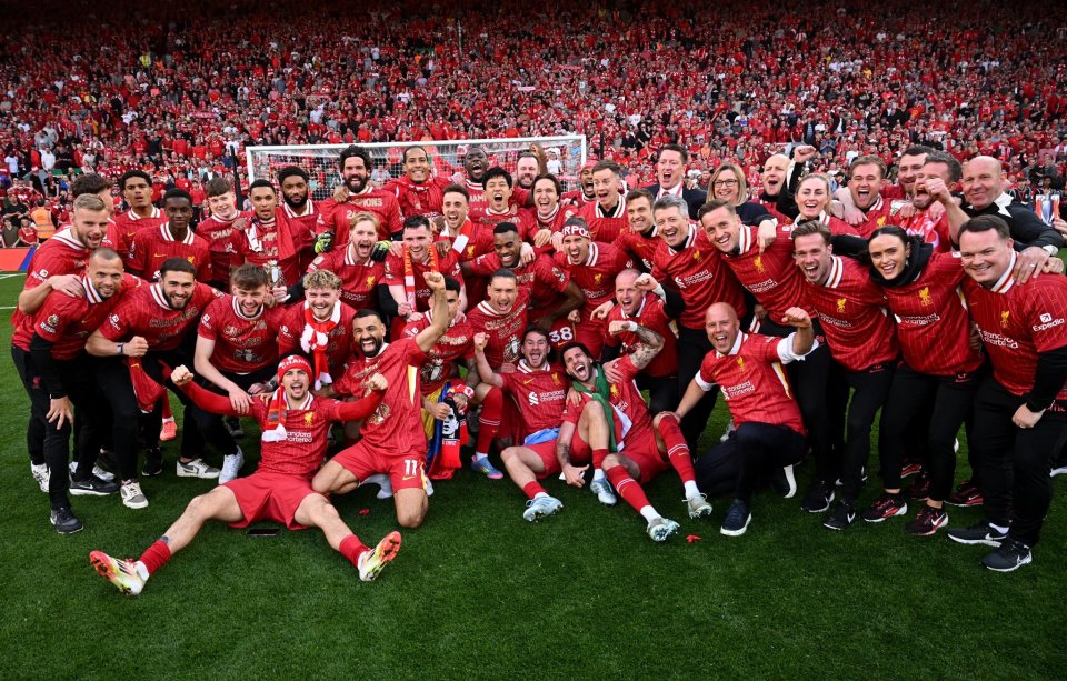 西海岸总经理：杨智、刘健、毛雷尔等人将跟随邵佳一加入国足（西海岸总经理透露：杨智、刘健、毛雷尔等将随邵佳一一同加入国足）